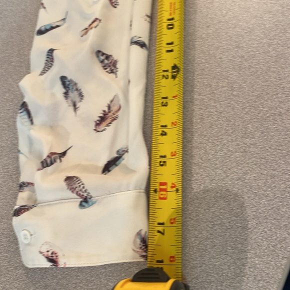 Reitmans - long sleeve button down blouse. Size XS - Picture 4 of 9